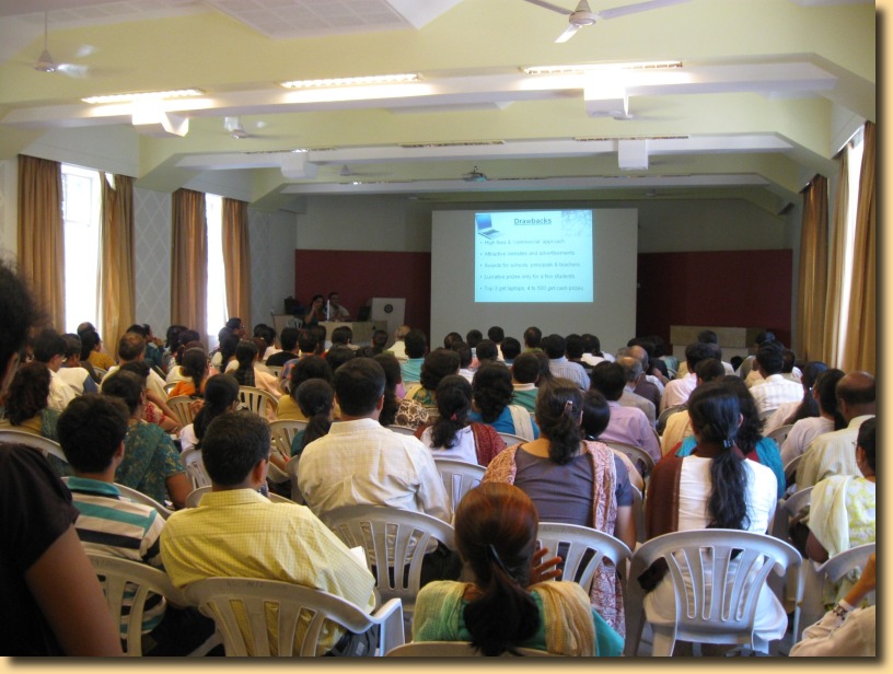 Scaled image Lecture in progress AV Hall Garware College.jpg 